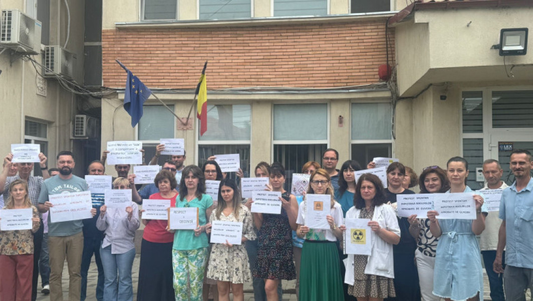 Video Proteste în mai multe judeţe și în București. Sindicaliștii din casele judeţene de pensii, nemulțumiți de măsurile de austeritate
