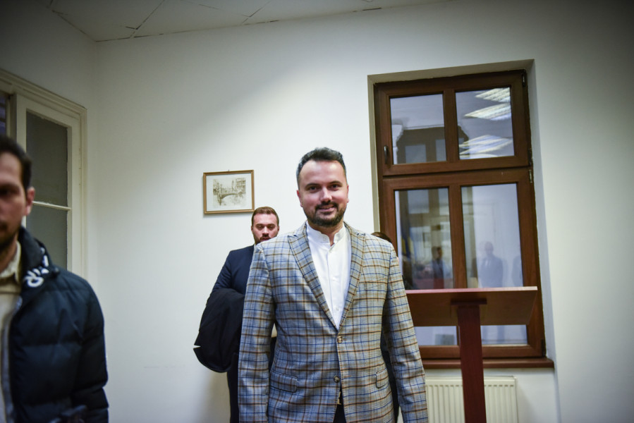 AUR propune introducerea unor momente solemne în învățământul preuniversitar