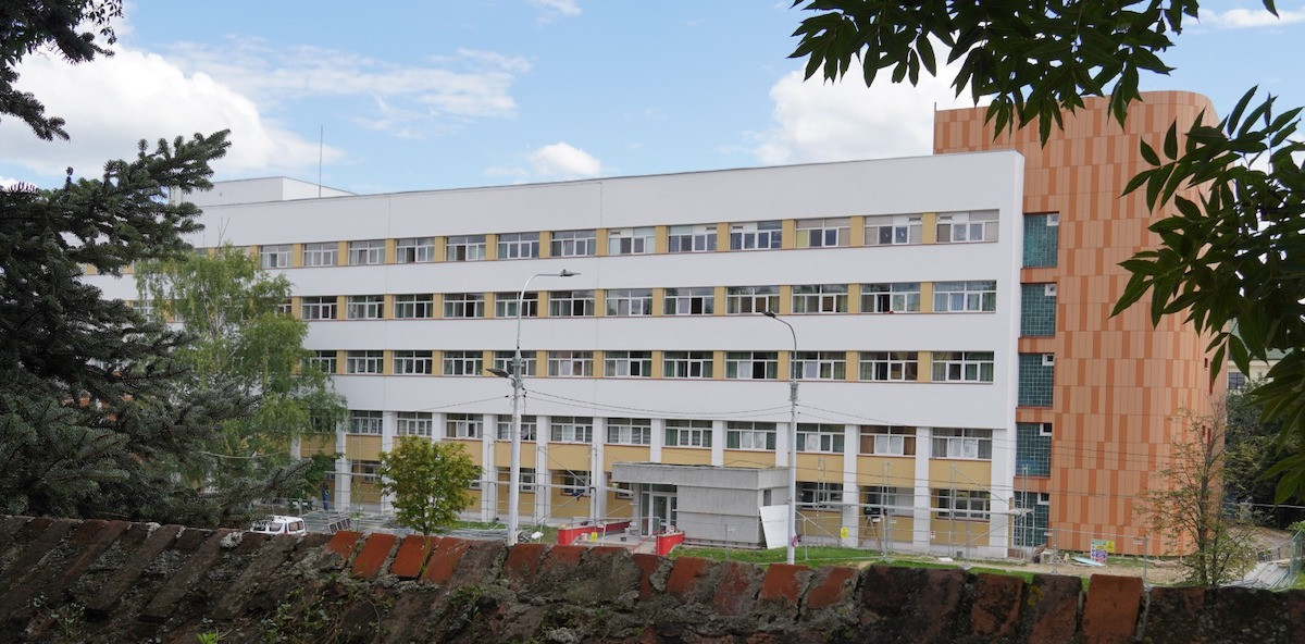 Analiză a anchetei DSP Sibiu: sancțiuni pentru nerespectarea procedurilor în cazul decesului la Maternitatea Sibiu