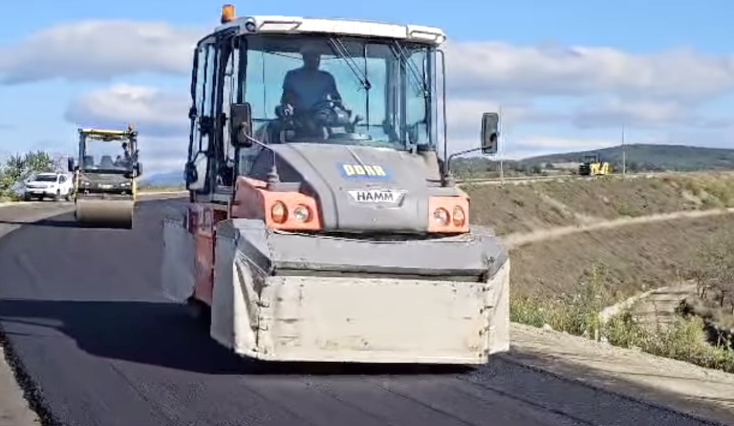 Stadiul lucrărilor la secțiunea 4 a autostrăzii Sibiu-Pitești este aproape de 80%